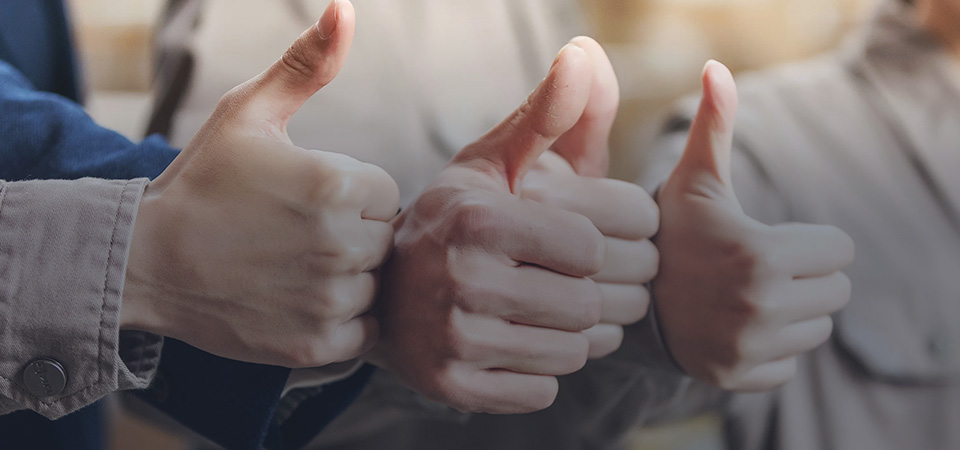 主动， 不断创新。